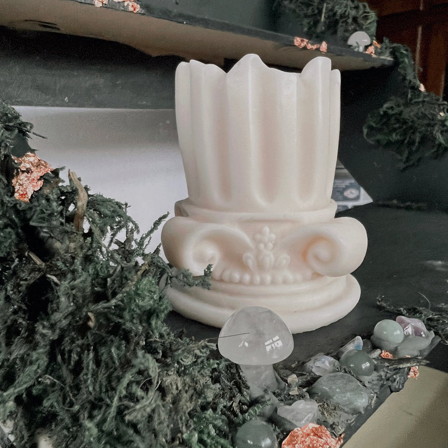 Ancient Column Candle